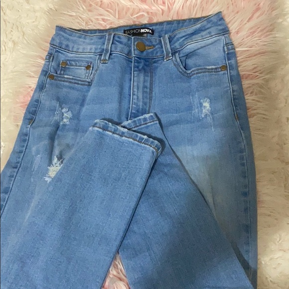 💙🦋fashion nova jeans🦋💙 - Picture 6 of 11